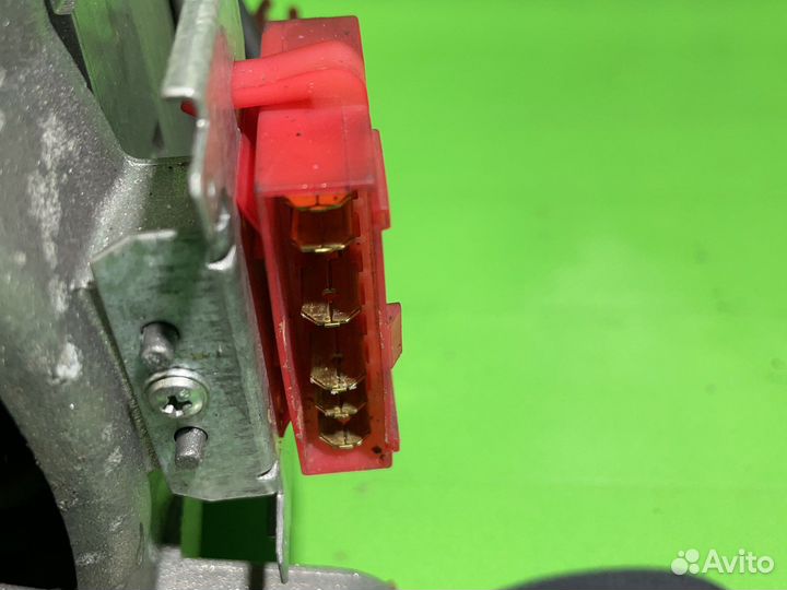 Двигатель стиральной машины Ariston