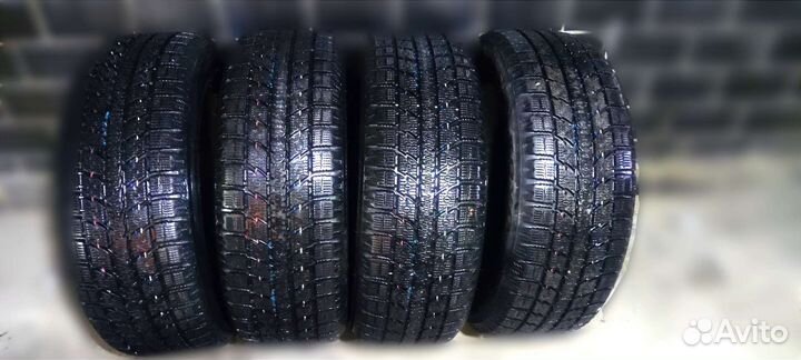 Toyo Observe GSi-5 225/55 R18 98Q