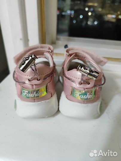 Сандалии для девочки 23 размер