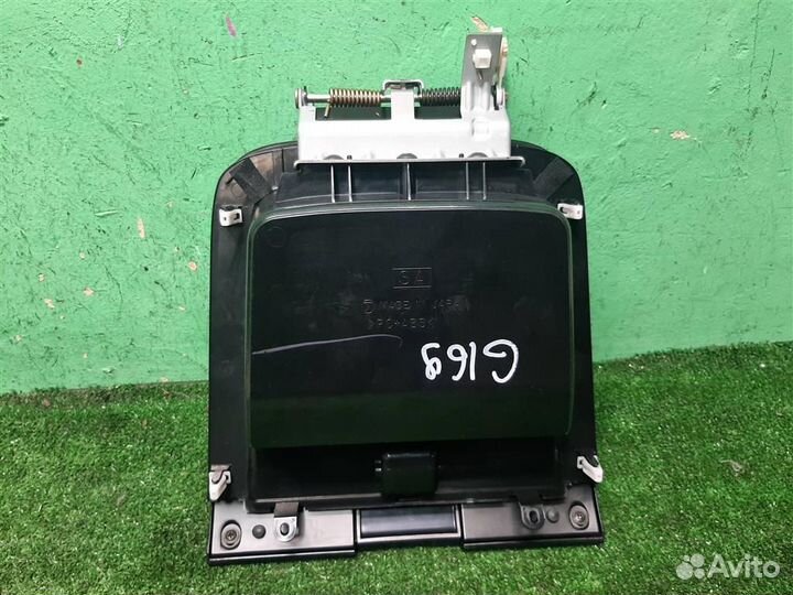 Ящик для мелочи Subaru Forester SG/S11 2005