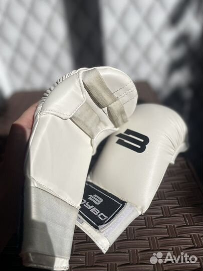 Перчатки для каратэ BoyBo