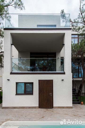 Стеклянное ограждение террасы