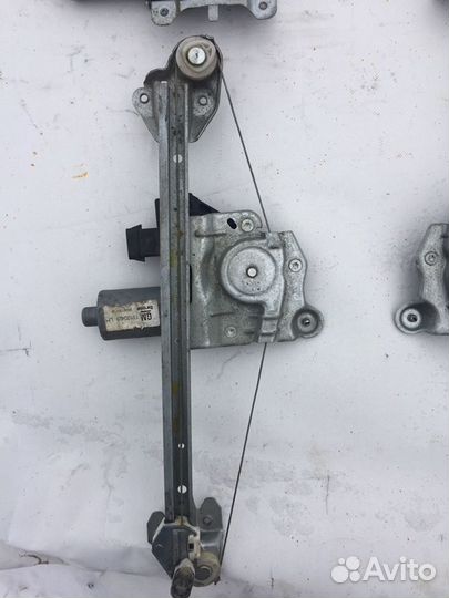 Стеклоподъемники Opel Astra H