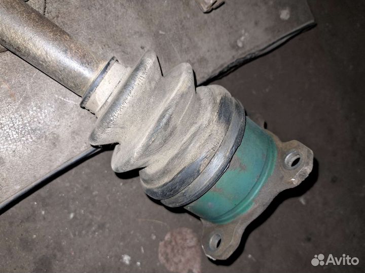 Привод Mitsubishi Pajero Montero 3 6g74 3.5L