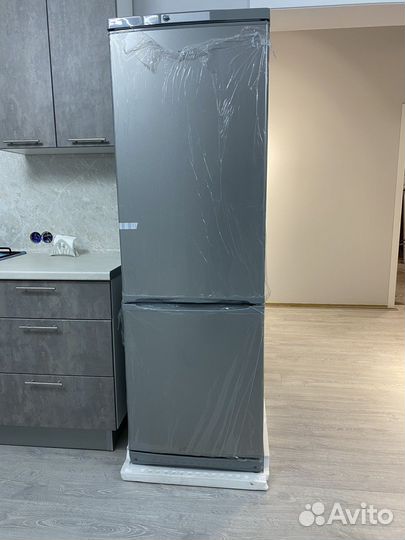 Холодильник новый