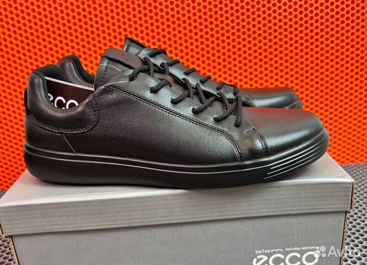 Кроссовки Ecco стильные