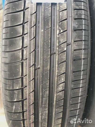Triangle TH201 245/45 R18