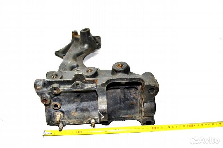 Кронштейн буксирующего крюка, левый scania R-Serie