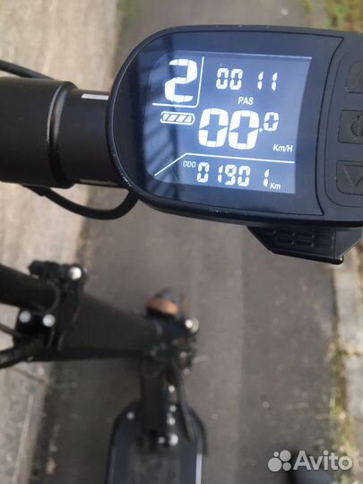 White Siberia Luna электросамокат