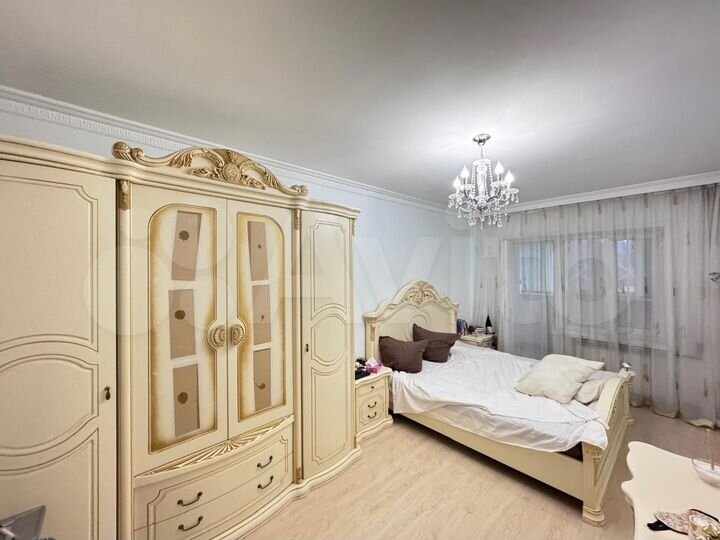 2-к. квартира, 85 м², 6/7 эт.