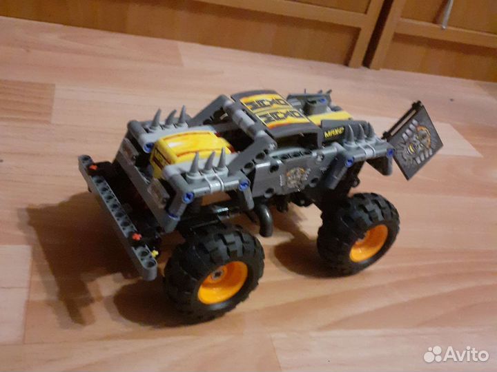 Lego Technic монстр-трак