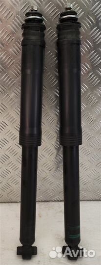 Амортизатор подвески задний Toyota Prius ZVW30 2ZR