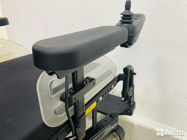 Кресло-коляска Отто Бокк B400 с электроприводом