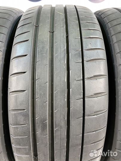 Michelin Pilot Sport 4 225/45 R19 93Y