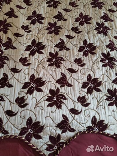 Покрывало на 2 х спальную кровать бу