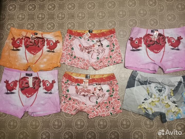 Бюстгальтеры и трусы