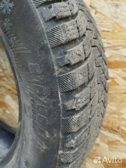 Michelin X-Ice North 2 215/65 R16 T