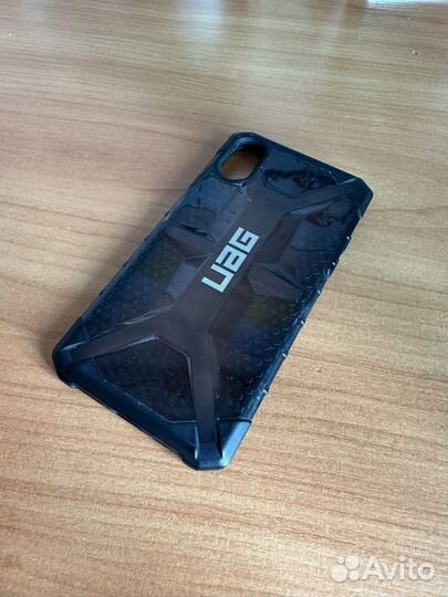 Чехол UAG на iPhone 10