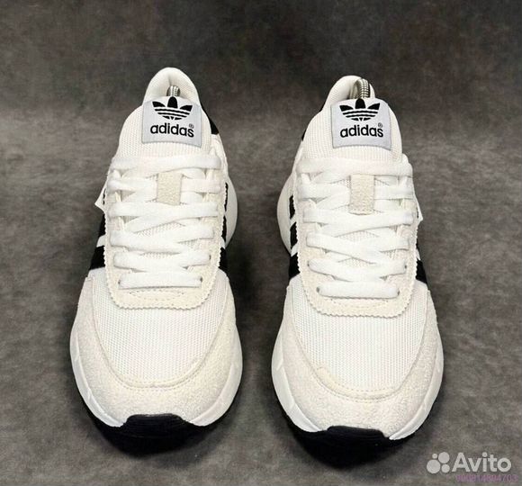 Стильные мужские кроссовки Adidas для активных