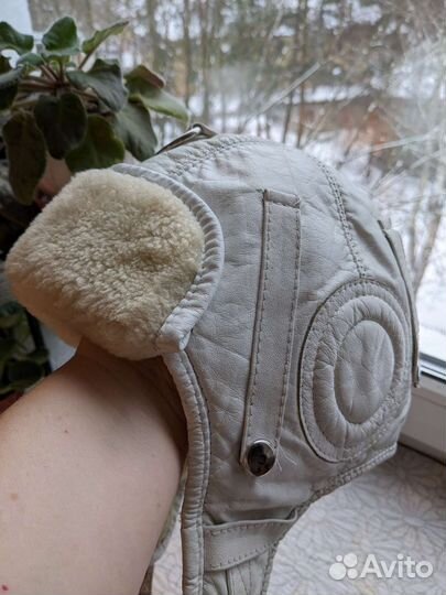 Кожаный зимний шлем с мехом