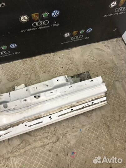 Центральная стойка кузова правая Audi A3 8P ccza