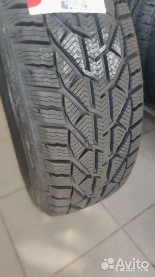 Tigar SUV Winter 215/65 R16 102H