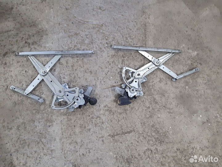 Тойота Королла 150 стеклоподъемник