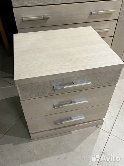 Петра-М комод с тумбами (туалетный столик)