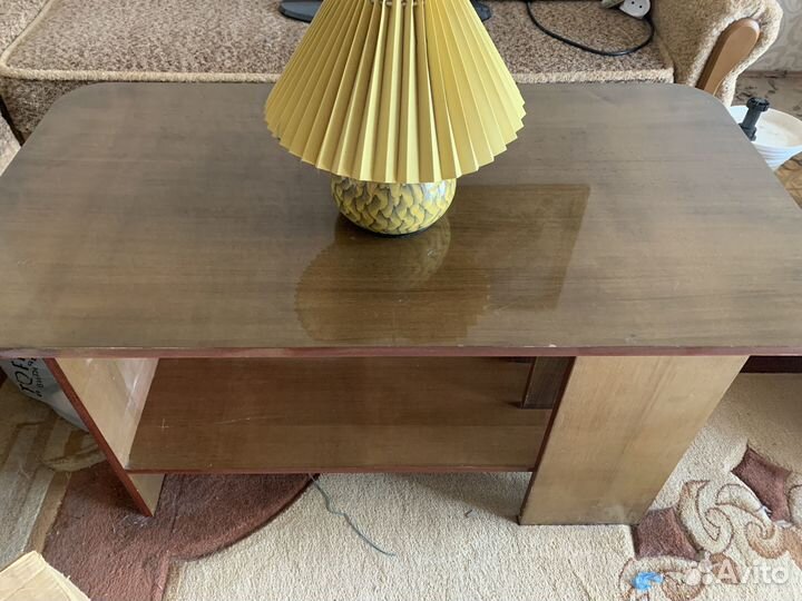 Журнальный столик