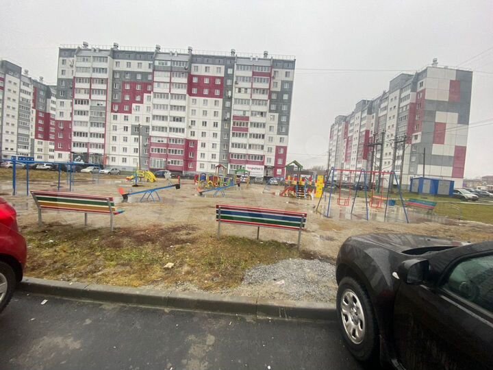 1-к. квартира, 43 м², 1/10 эт.