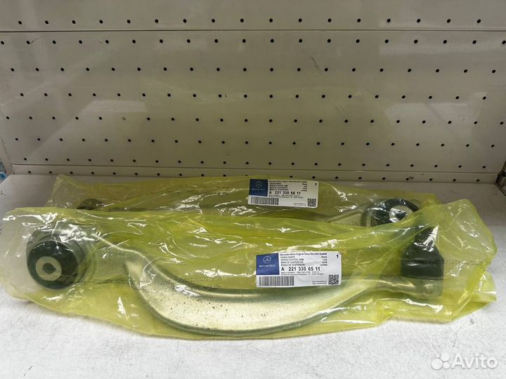 Рычаг передний Mercedes W221 Оригинал A2213306511