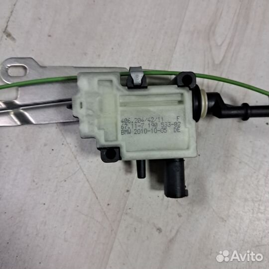 Механизм открытия лючка бензобака бмв х6е71