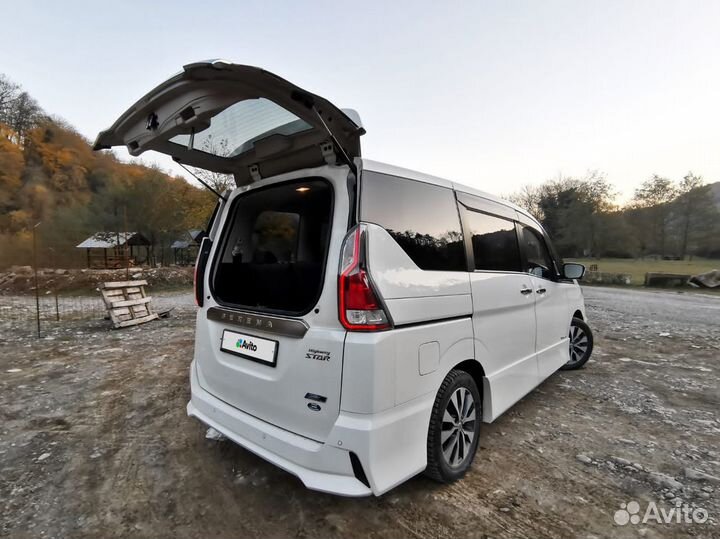 Nissan Serena 2 CVT, 2017, 124 179 км