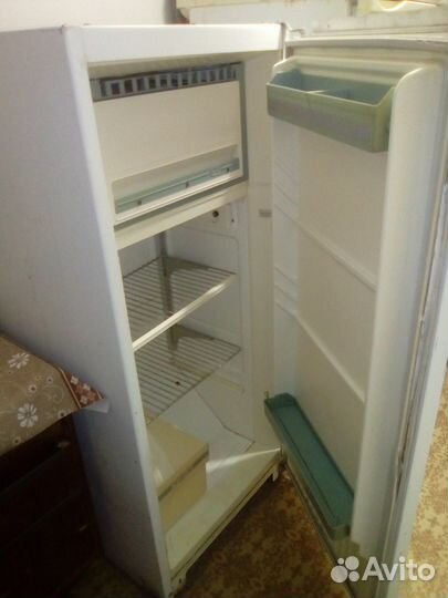 Продам холодильник рабочий бу