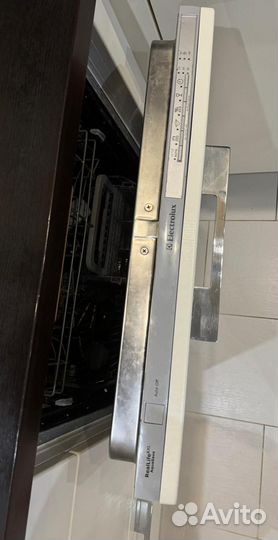 Посудомоечная машина electrolux 60см