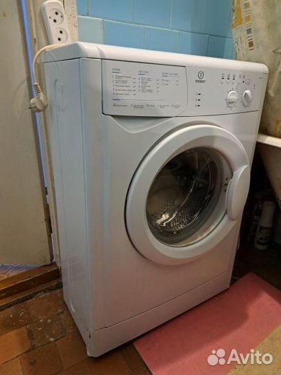 Стиральная машина Indesit wiun 82