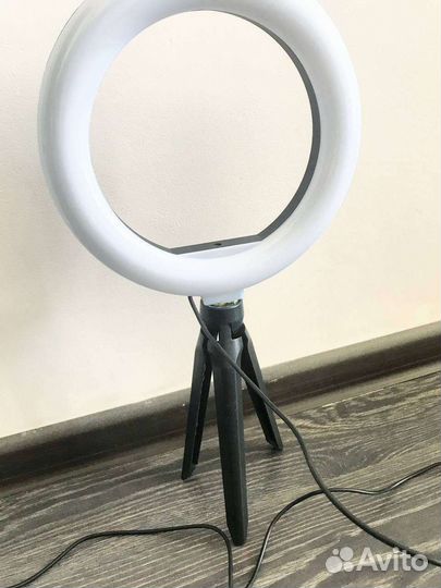 Лампа светодиодная кольцевая селфи
