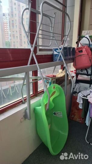 Ванночка для купания с подставкой