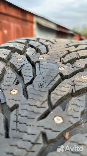 Колеса Mercedes r20 275/50 Нокиан Хакка 9