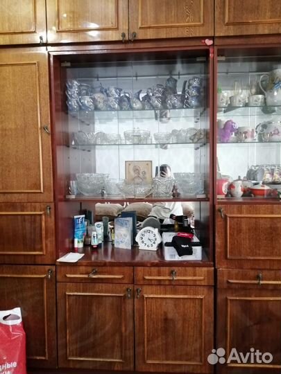 Шкаф сервант