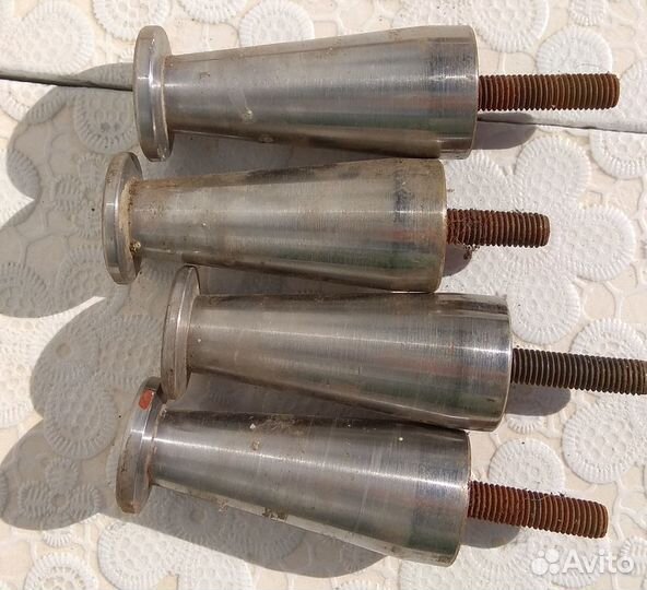 Хромированные ножки 9 см высотой