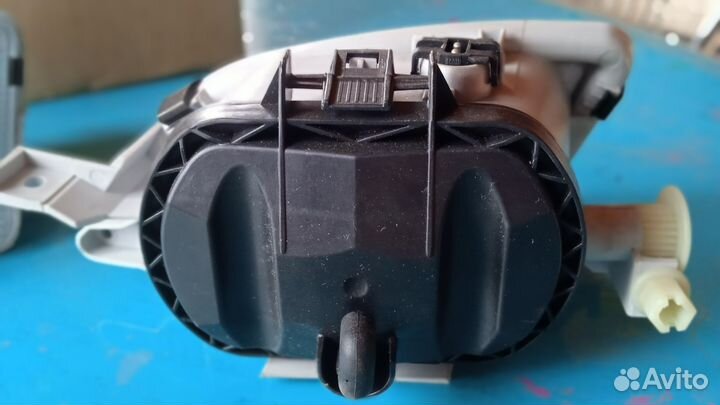 Комплект противотуманок на Mercedes 210w новые