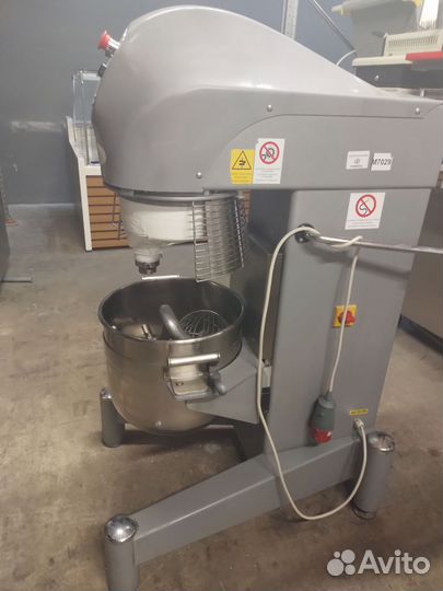 Миксер планетарный