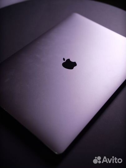 Macbook pro 15 2017 touch bar