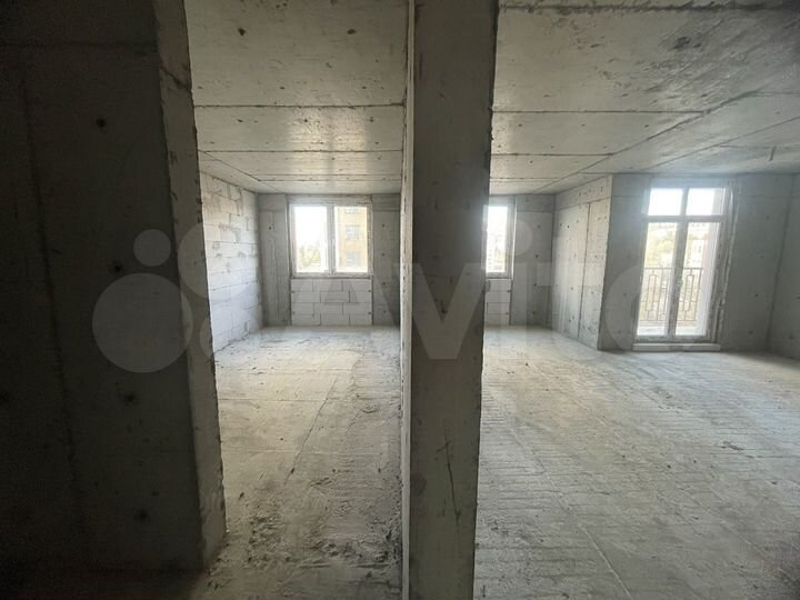 2-к. квартира, 63 м², 9/18 эт.