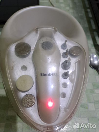 Лампа. Маникюрный набор