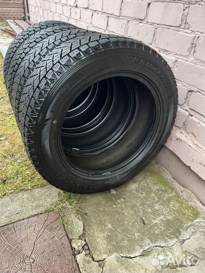 Bridgestone Blizzak DM-Z3 215/60 R17 99S