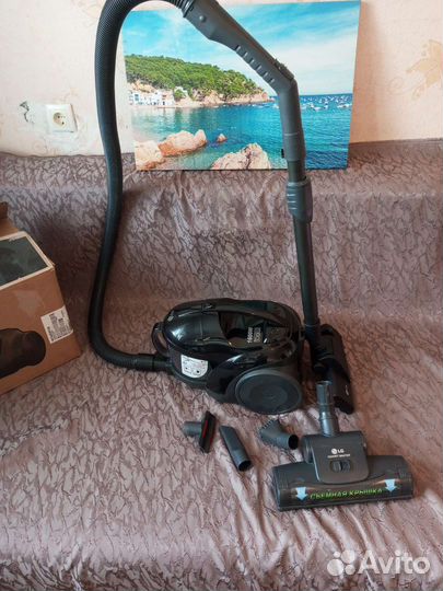 Пылесос LG 1600w