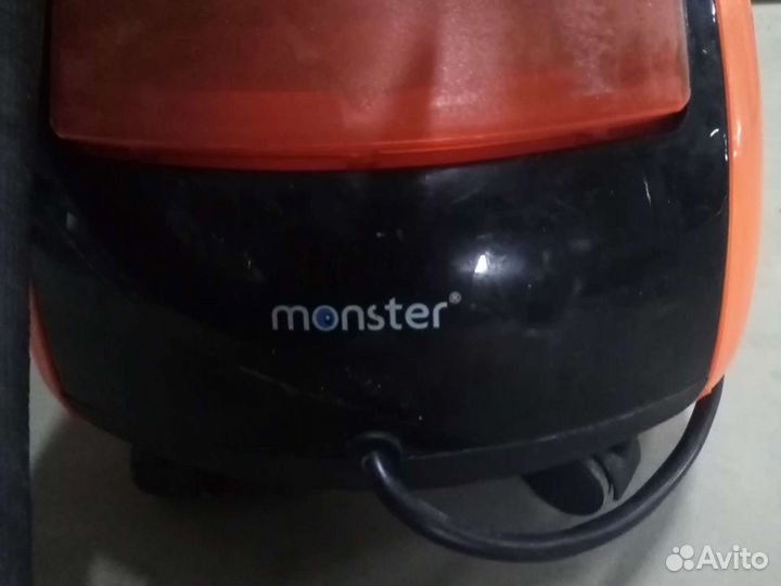 Отпариватель для одежды Monster MB-10035