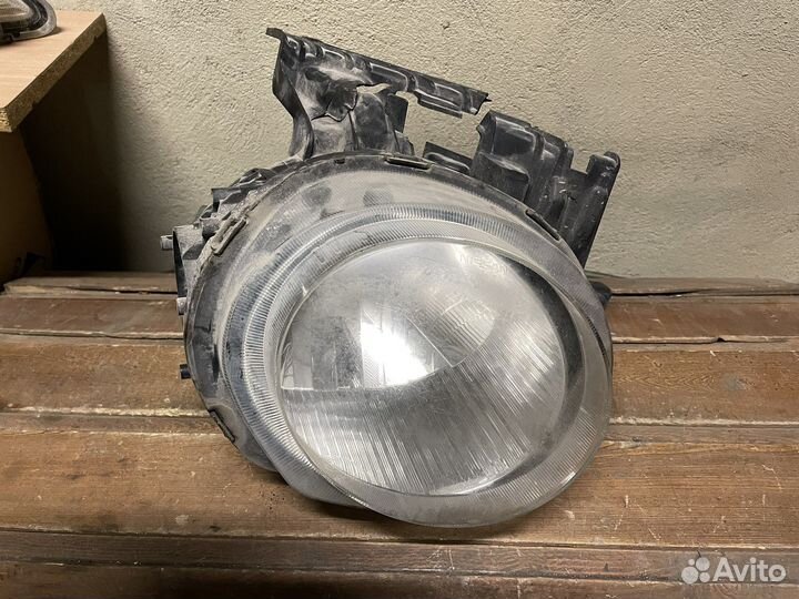 Фара правая Ниссан Жук Juke F15 /11-15
